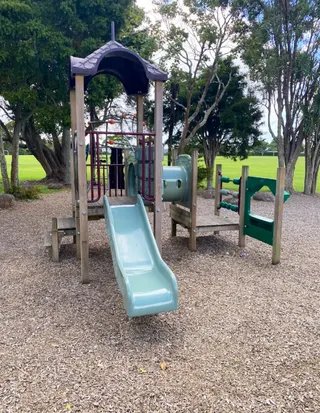 Eastdale Rd Playground photo 2