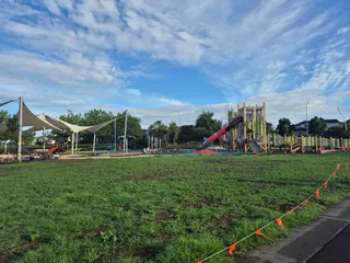 Barry Curtis Park Playgrounds photo 6