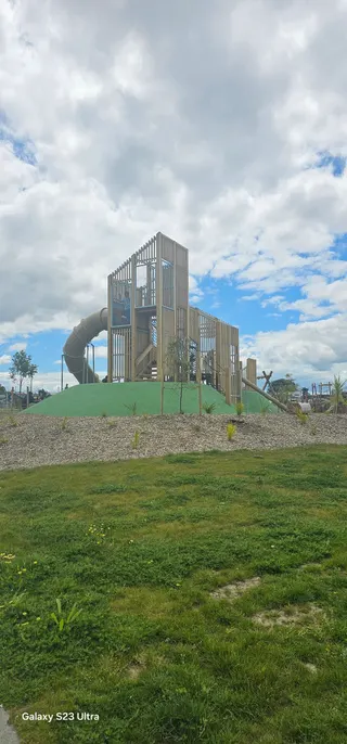 Te Waituarua Reserve Playground photo 4