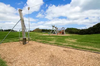 [source: kapiti-coast https://www.kapiticoast.govt.nz/explore-kapiti/recreation/parks-and-reserves/parks/pharazyn-reserve/]