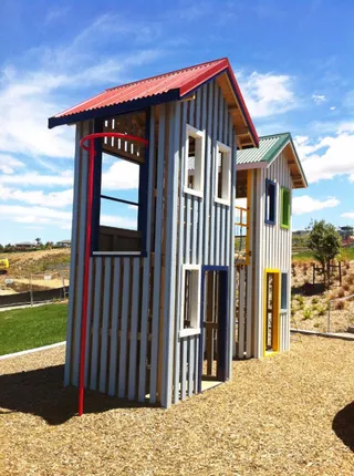 [source: playground-people https://www.playgrounds.co.nz/our-projects/swell-park-auckland/]