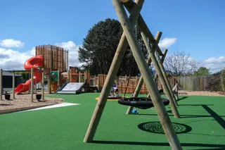 [source: kapiti-coast https://www.kapiticoast.govt.nz/explore-kapiti/recreation/parks-and-reserves/parks/totara-park-playground/]
