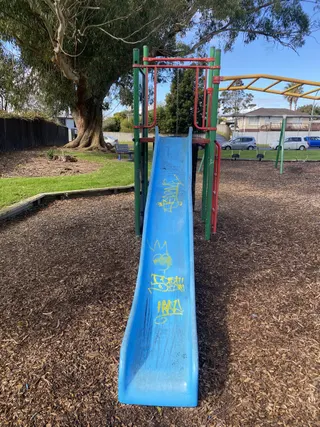 Ben Lora Playground photo 2