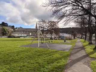 Thorn Street Playground photo 2