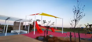 Acland Park reserve and playground photo 9