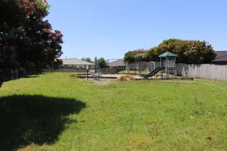 [source: kapiti-coast https://www.kapiticoast.govt.nz/explore-kapiti/recreation/parks-and-reserves/parks/san-vito-place-reserve/]