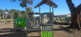 Kelvin Grove Park Playground