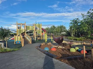 Barry Curtis Park Playgrounds