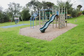 [source: kapiti-coast https://www.kapiticoast.govt.nz/explore-kapiti/recreation/parks-and-reserves/parks/paraparaumu-domain-aorangi-reserve/]