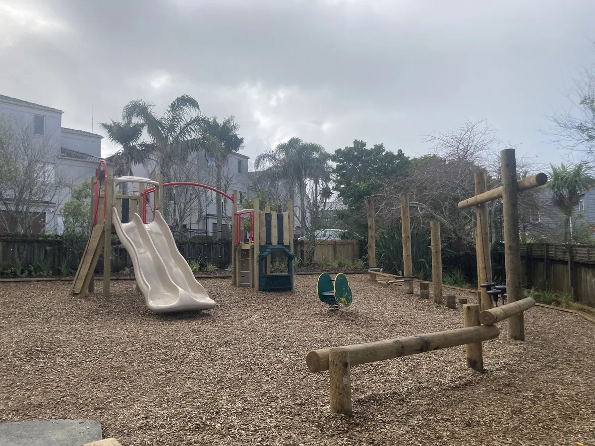 Belle Verde Reserve Playground playground, Sunnynook