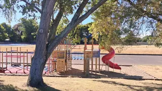 Hokowhitu Domain Playground photo 7