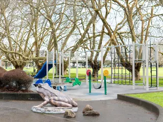 Victoria Park Playground photo 3