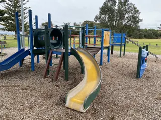 Thornton Playground photo 3