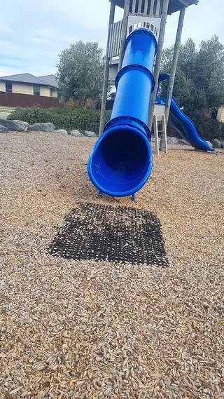 Haremoor Way Playground photo 2