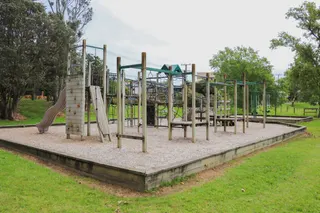 [source: kapiti-coast https://www.kapiticoast.govt.nz/explore-kapiti/recreation/parks-and-reserves/parks/otaihanga-domain/]