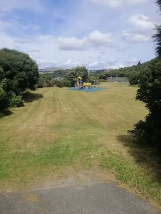Makora Grove Playground photo 2