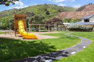 Shotover Grove Reserve