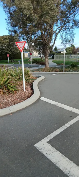 Oliver Park photo 2