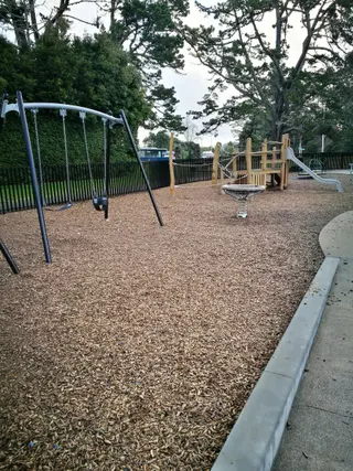 Tiakina / Sister Rene Shadbolt Park photo 3