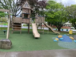 Lake Te Koo Utu playground photo 4