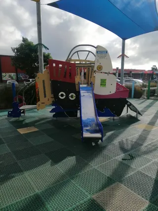 Waitangirua Mall Playground photo 2