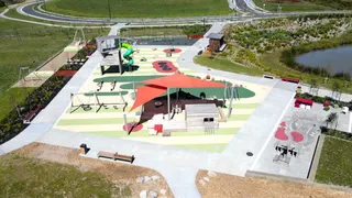 [source: playground-people https://www.playgrounds.co.nz/our-projects/kopupaka-playground/]