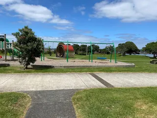 Eric Armishaw Park photo 3