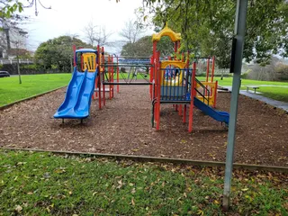 Upland Road Playground photo 4