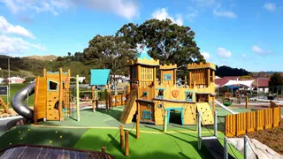 [source: playground-people https://www.playgrounds.co.nz/our-projects/maidstone-max/]