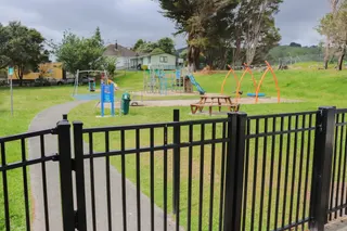[source: kapiti-coast https://www.kapiticoast.govt.nz/explore-kapiti/recreation/parks-and-reserves/parks/paraparaumu-domain-aorangi-reserve/]
