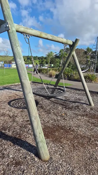 Glen bay close, hugh green Park and playground photo 1