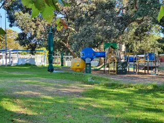 Point Erin Playground photo 3