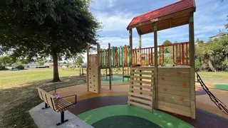 Caernarvon Park