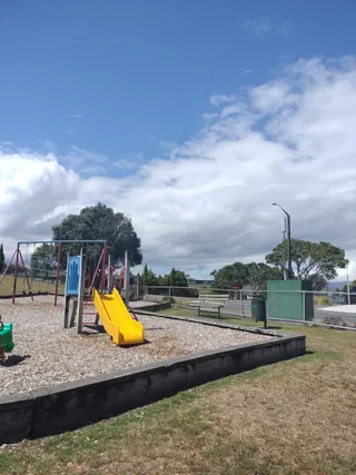 Holly Grove Playground photo 3