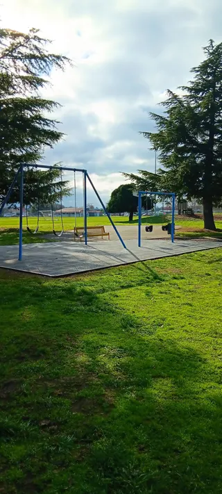 Oliver Park photo 4