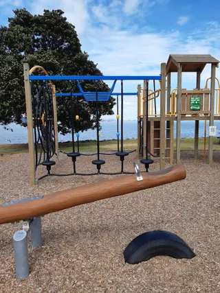 McLeod Bay Foreshore photo 2