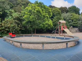 Tahaki Reserve Playground photo 3