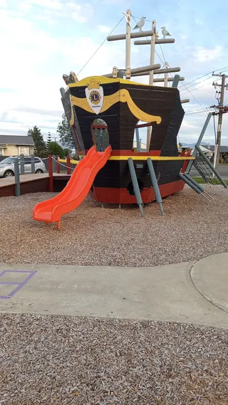 Lazar Park Hall, Playground, Community Garden and Public Toilet photo 3
