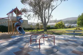 [source: kapiti-coast https://www.kapiticoast.govt.nz/explore-kapiti/recreation/parks-and-reserves/parks/manawa-avenue-reserve/]