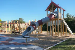 [source: kapiti-coast https://www.kapiticoast.govt.nz/explore-kapiti/recreation/parks-and-reserves/parks/manawa-avenue-reserve/]